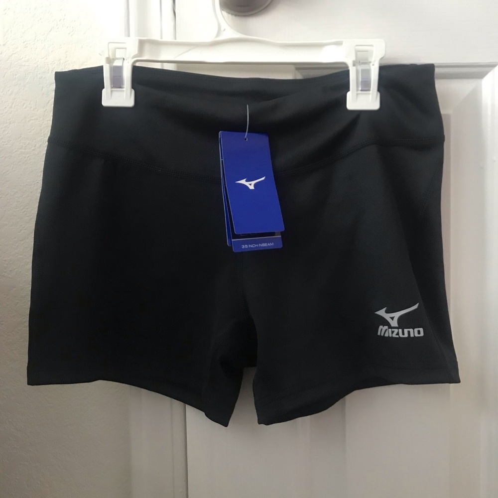 mizuno black shorts (spandex)